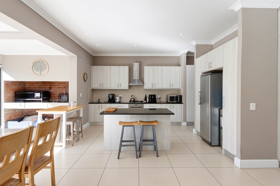 3 Bedroom Property for Sale in Croydon Olive Estate Western Cape